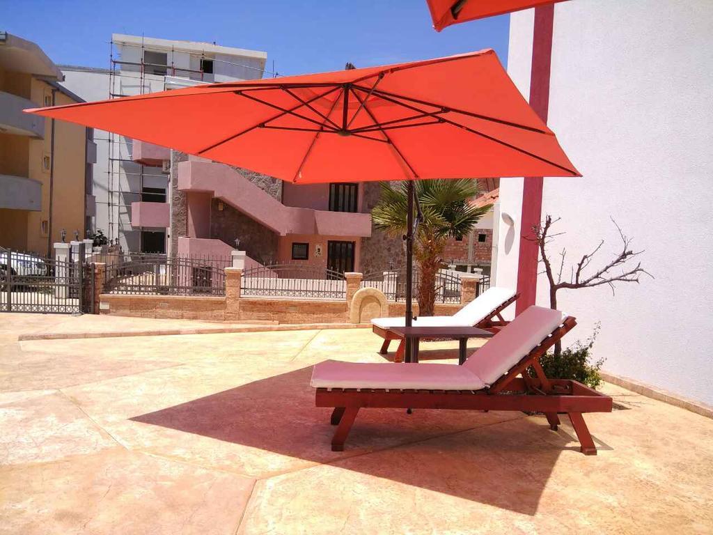 Apartments Vila A1 Dobra Voda Εξωτερικό φωτογραφία