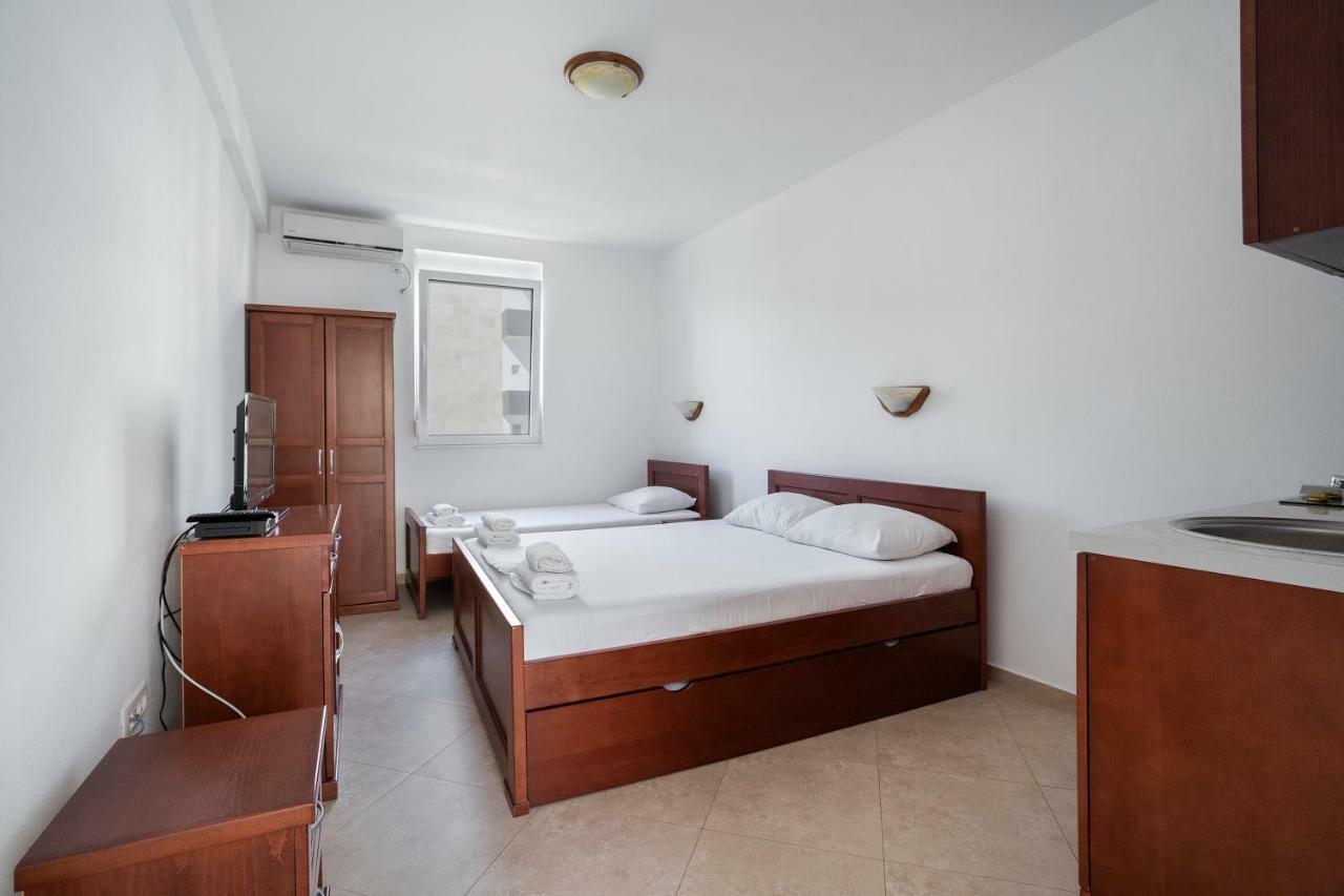 Apartments Vila A1 Dobra Voda Εξωτερικό φωτογραφία