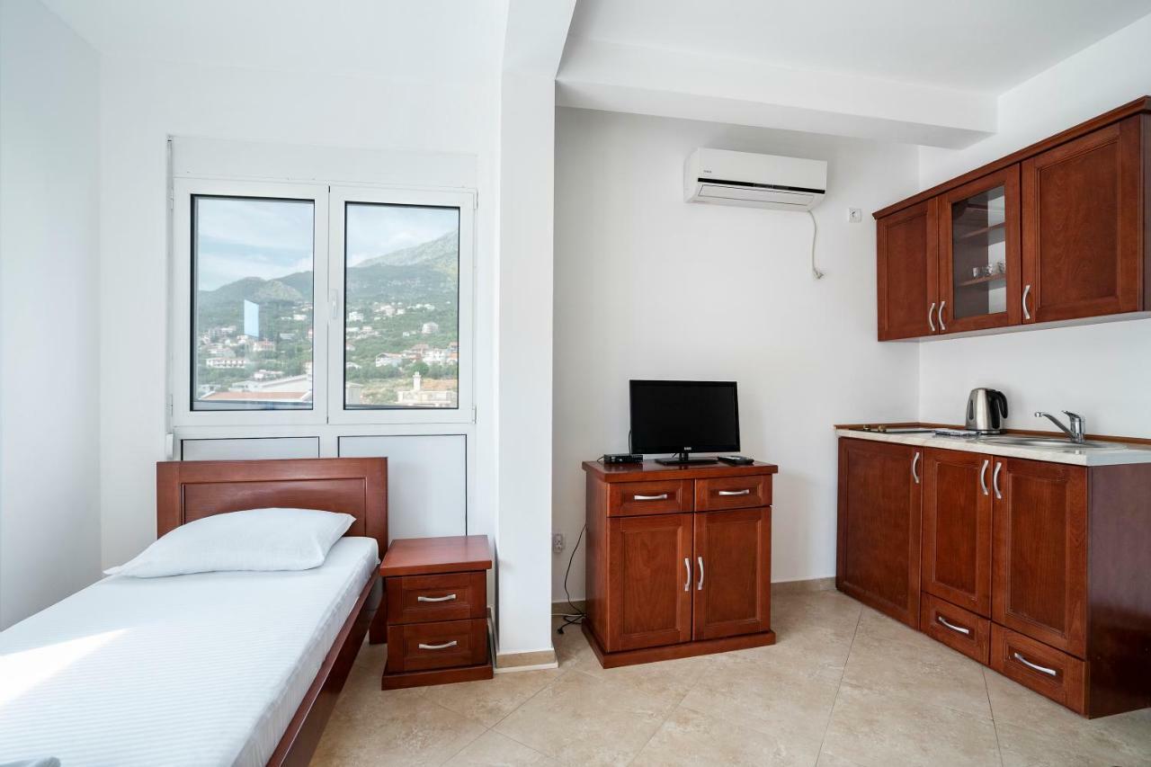 Apartments Vila A1 Dobra Voda Εξωτερικό φωτογραφία