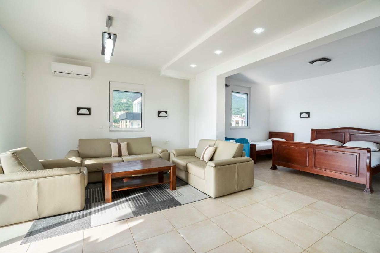 Apartments Vila A1 Dobra Voda Εξωτερικό φωτογραφία