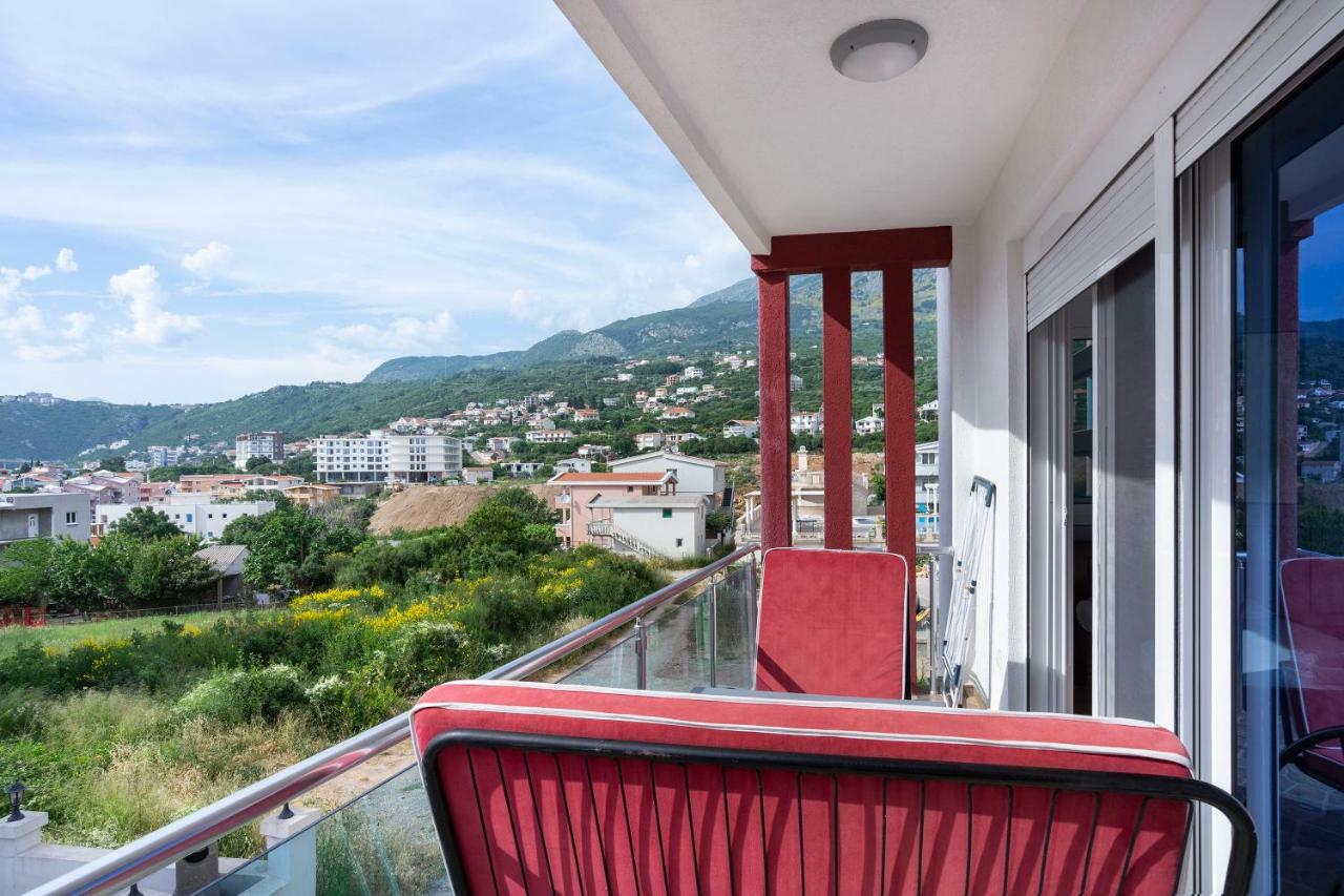 Apartments Vila A1 Dobra Voda Εξωτερικό φωτογραφία