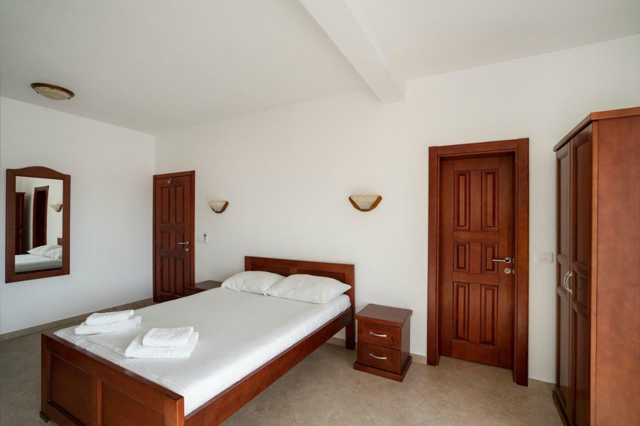 Apartments Vila A1 Dobra Voda Εξωτερικό φωτογραφία