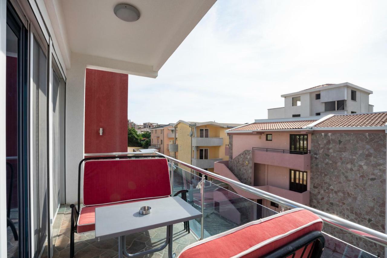 Apartments Vila A1 Dobra Voda Εξωτερικό φωτογραφία