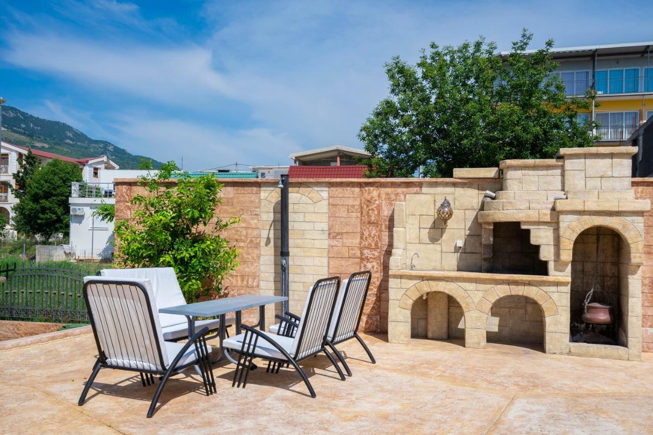 Apartments Vila A1 Dobra Voda Εξωτερικό φωτογραφία