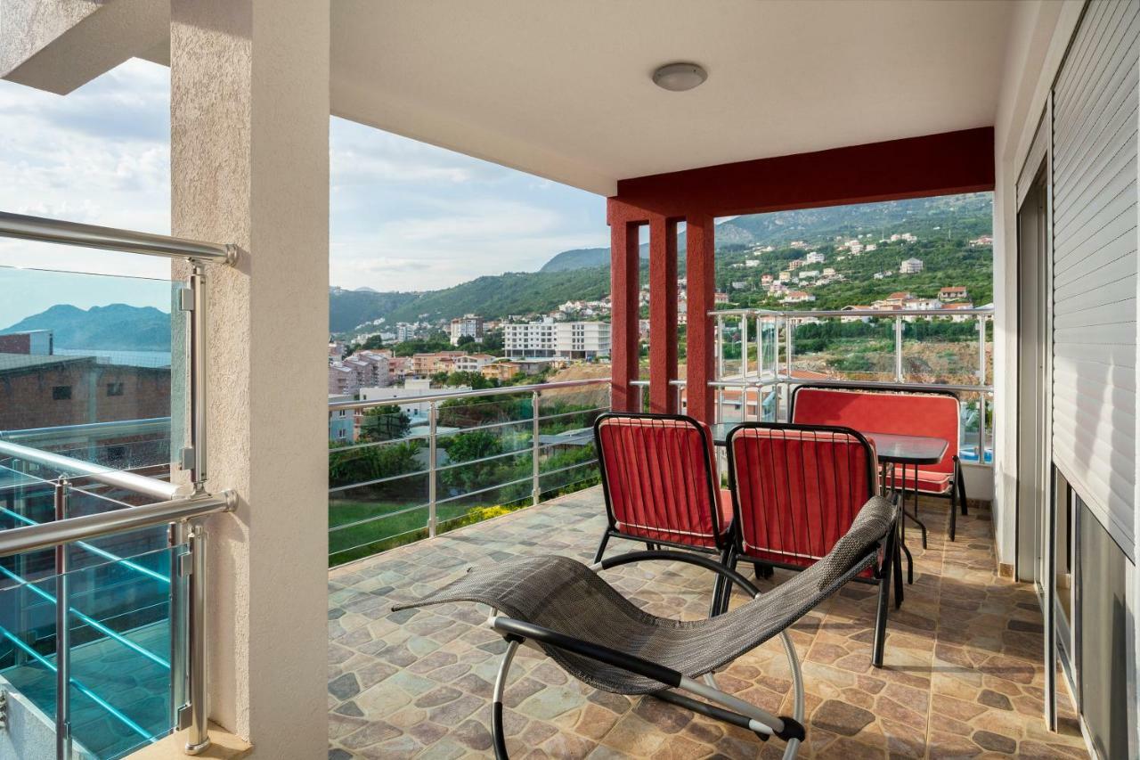 Apartments Vila A1 Dobra Voda Εξωτερικό φωτογραφία
